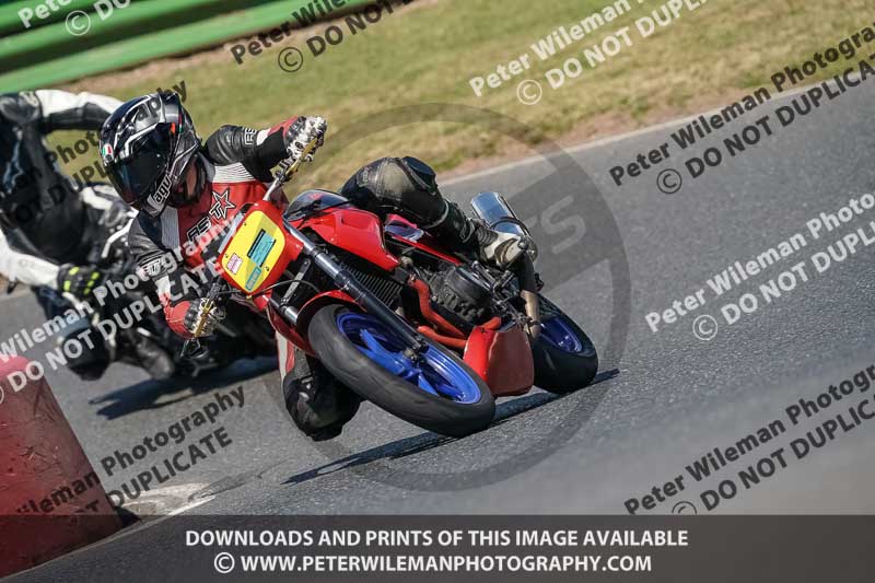enduro digital images;event digital images;eventdigitalimages;mallory park;mallory park photographs;mallory park trackday;mallory park trackday photographs;no limits trackdays;peter wileman photography;racing digital images;trackday digital images;trackday photos